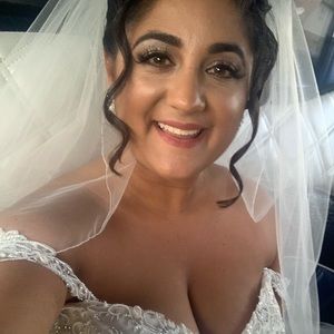 Meet your Posher, Daniela